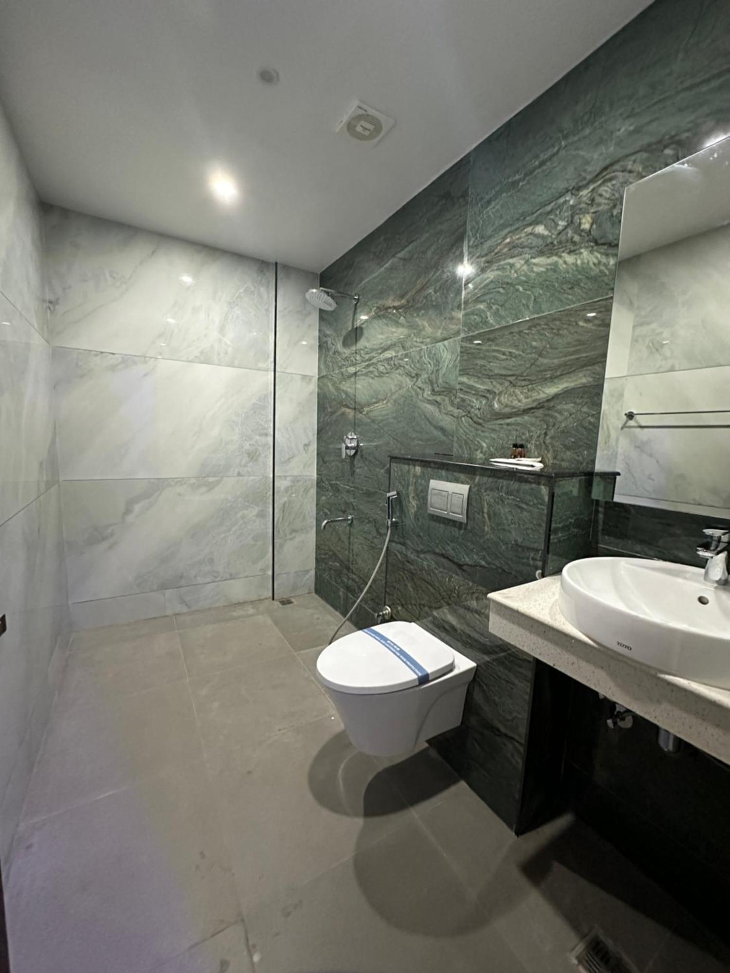 Silver Stone Park Resort, Kovilpatti Экстерьер фото